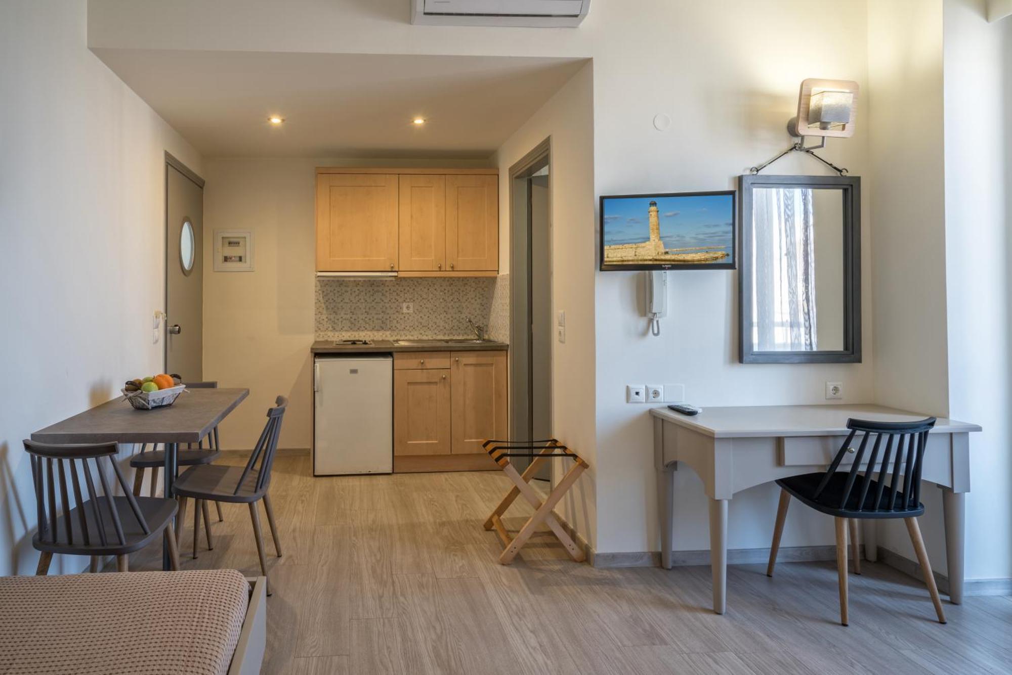 Lefkoniko Beach & Icarus Suite Apts Rethymno Esterno foto